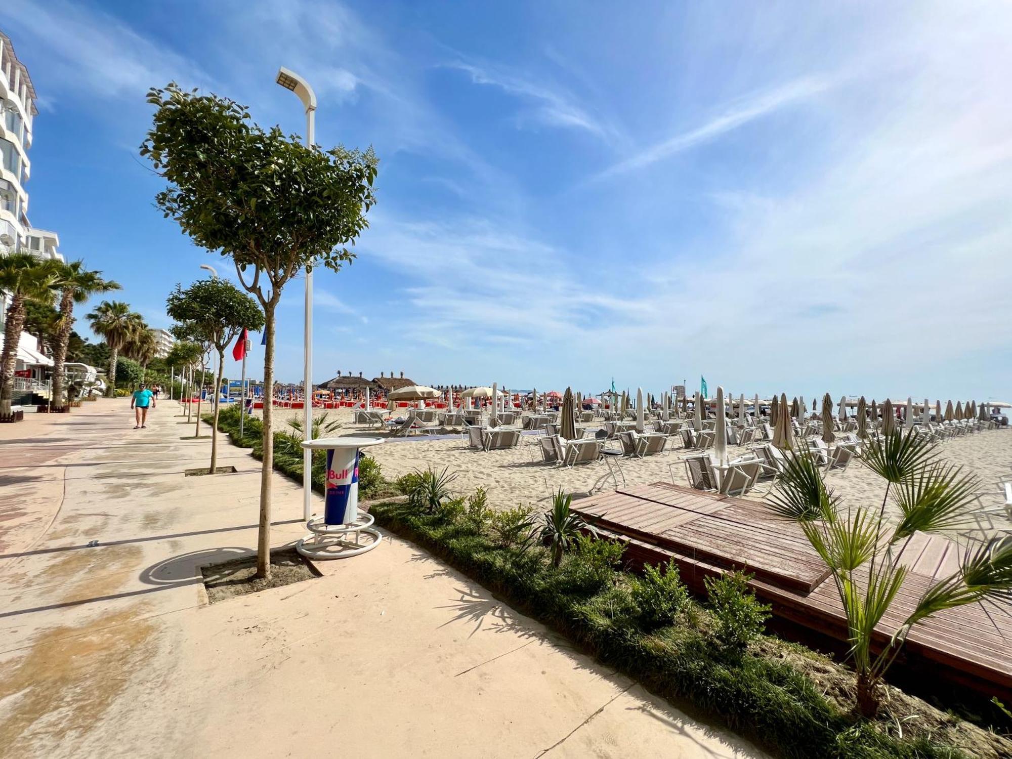 Seaside Golem (Tirana)
